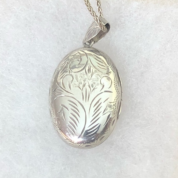 Sterling Silver Engraved Locket on Sterling Silver Wheat Chain Necklace - Picture 3 of 17